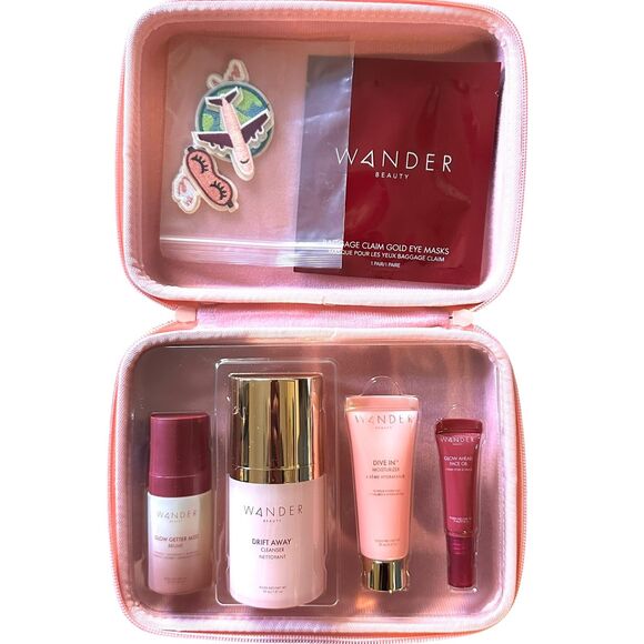 WANDER BEAUTY Take Flight Set in Case NEW - Picture 1 of 4